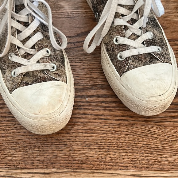 Metallic Brown Converse Size 7 Women's - Picture 3 of 6